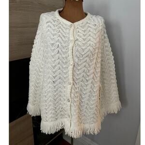 Arista Knitwear Vintage Poncho Sweater White Cottagecore Boho Fringe Statement